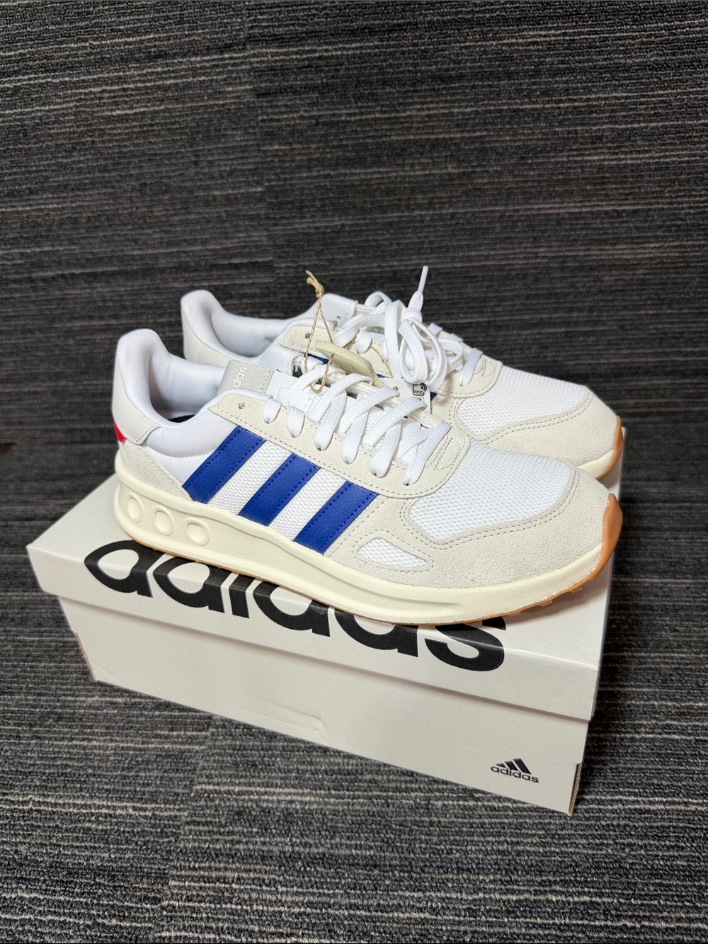 adidas Run 84 Cloud White/Royal Blue/Grey One Sneaker Mens 8 New IH8621